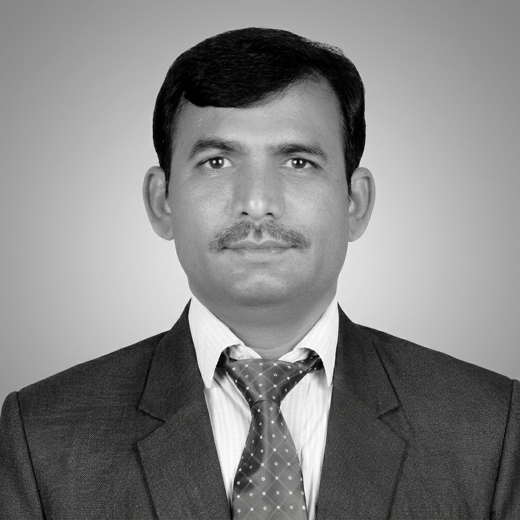 Professional headshot of Dr. Siva Podapala, Module Leader in Leadership of Innovation at Regent European University
